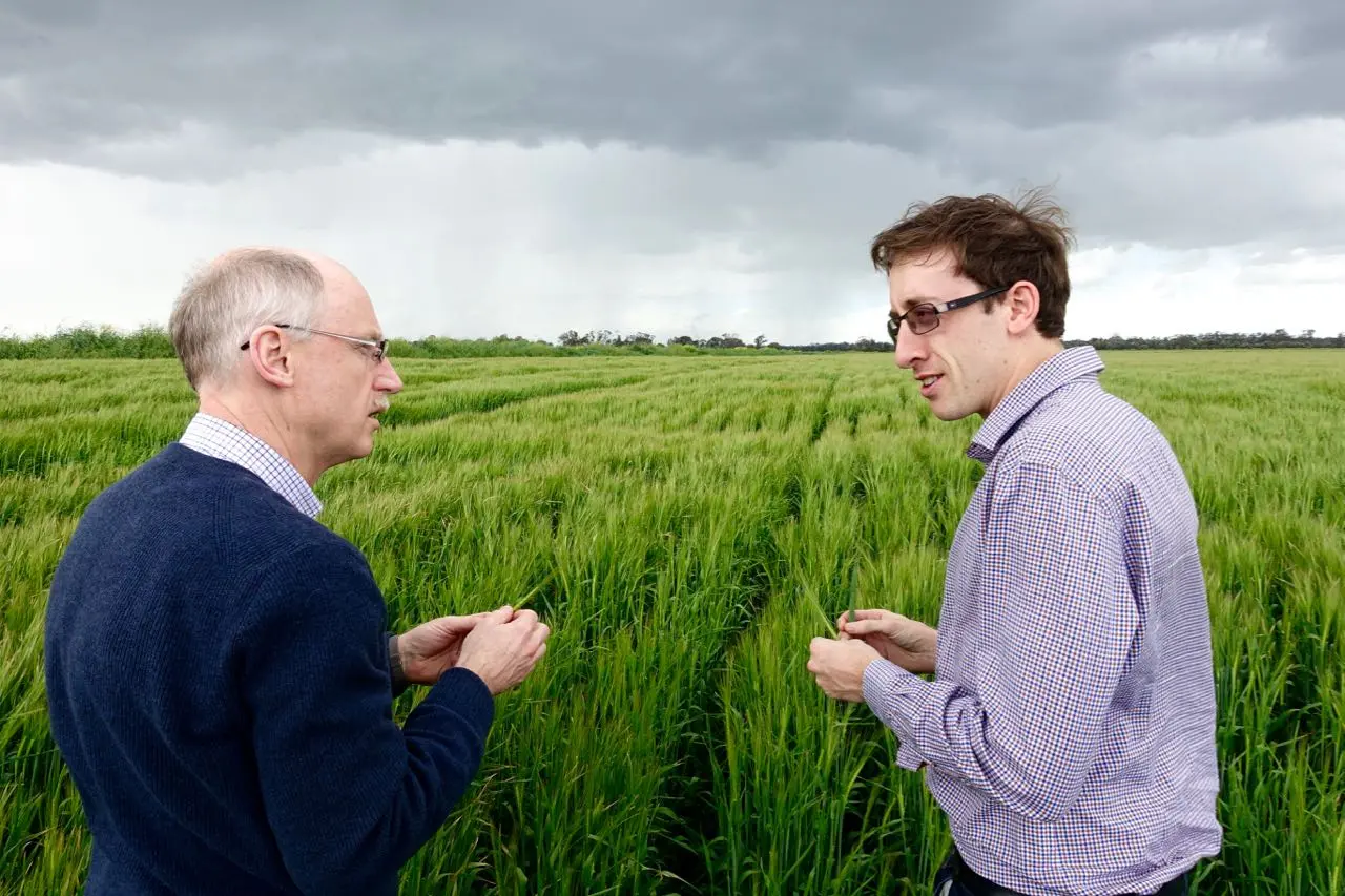 L-R: CUB's Stephen Exinger and Dr Garry Menz