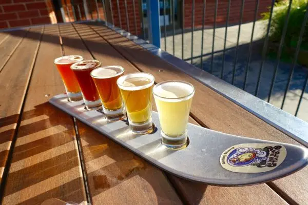 A ski paddle of beers at Sweetwater