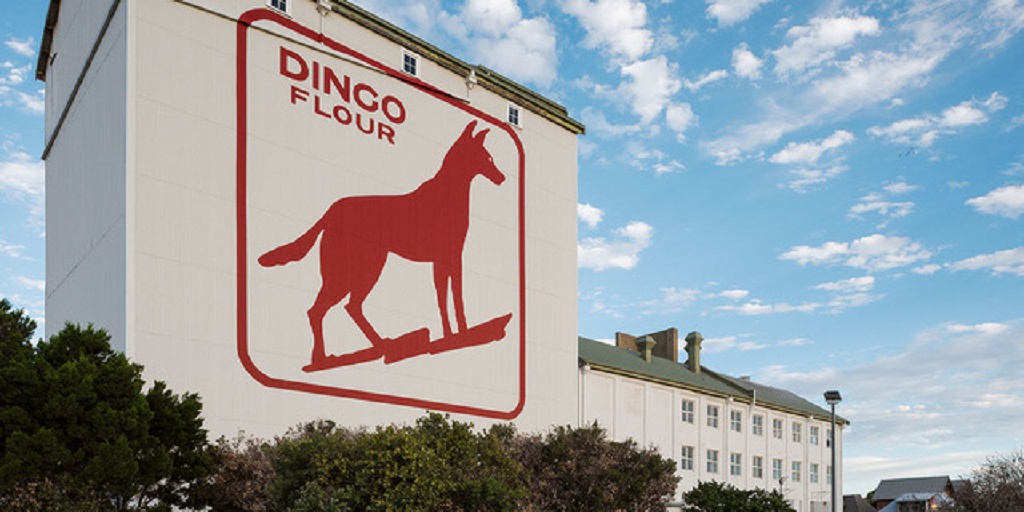 Dingo Flour sign