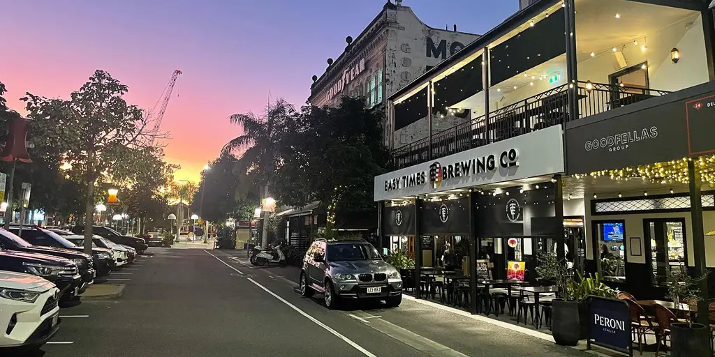 easy-times-brewery_street