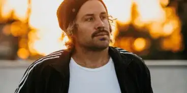 MAT MCHUGH - BEAUTIFUL GIRLS