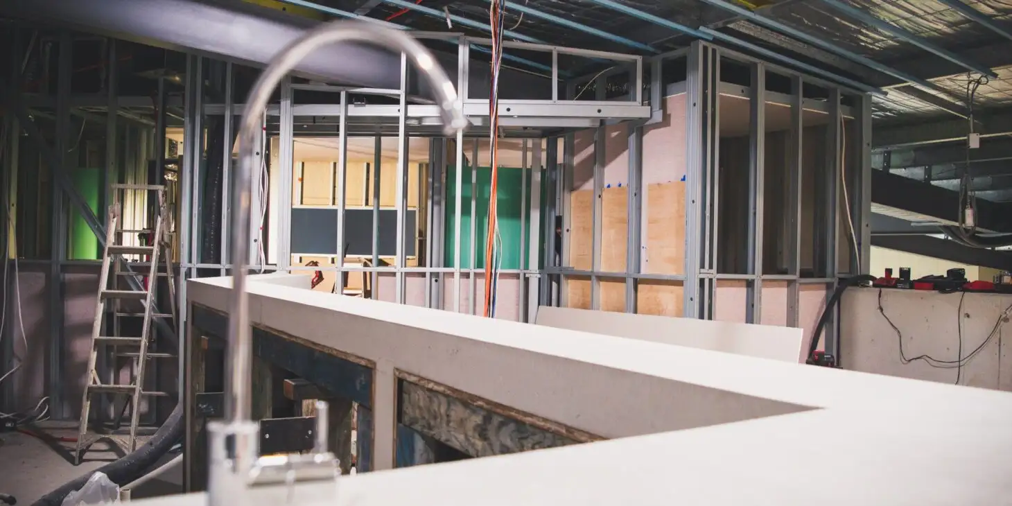 Bar construction at 10 Toes Brewery