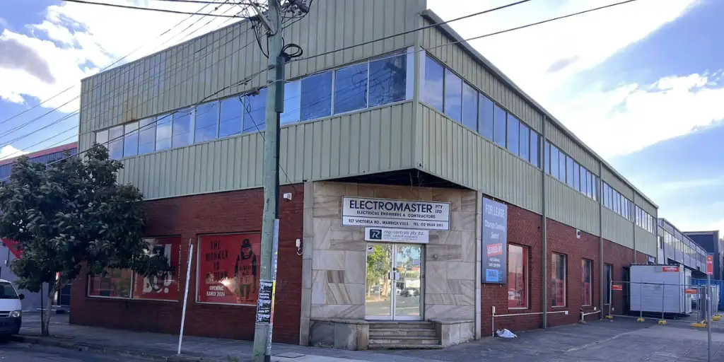 Pickled Monkey Brewing venue from street front