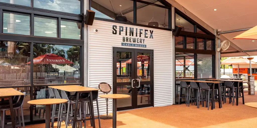Spinifex Cable Beach front entrance